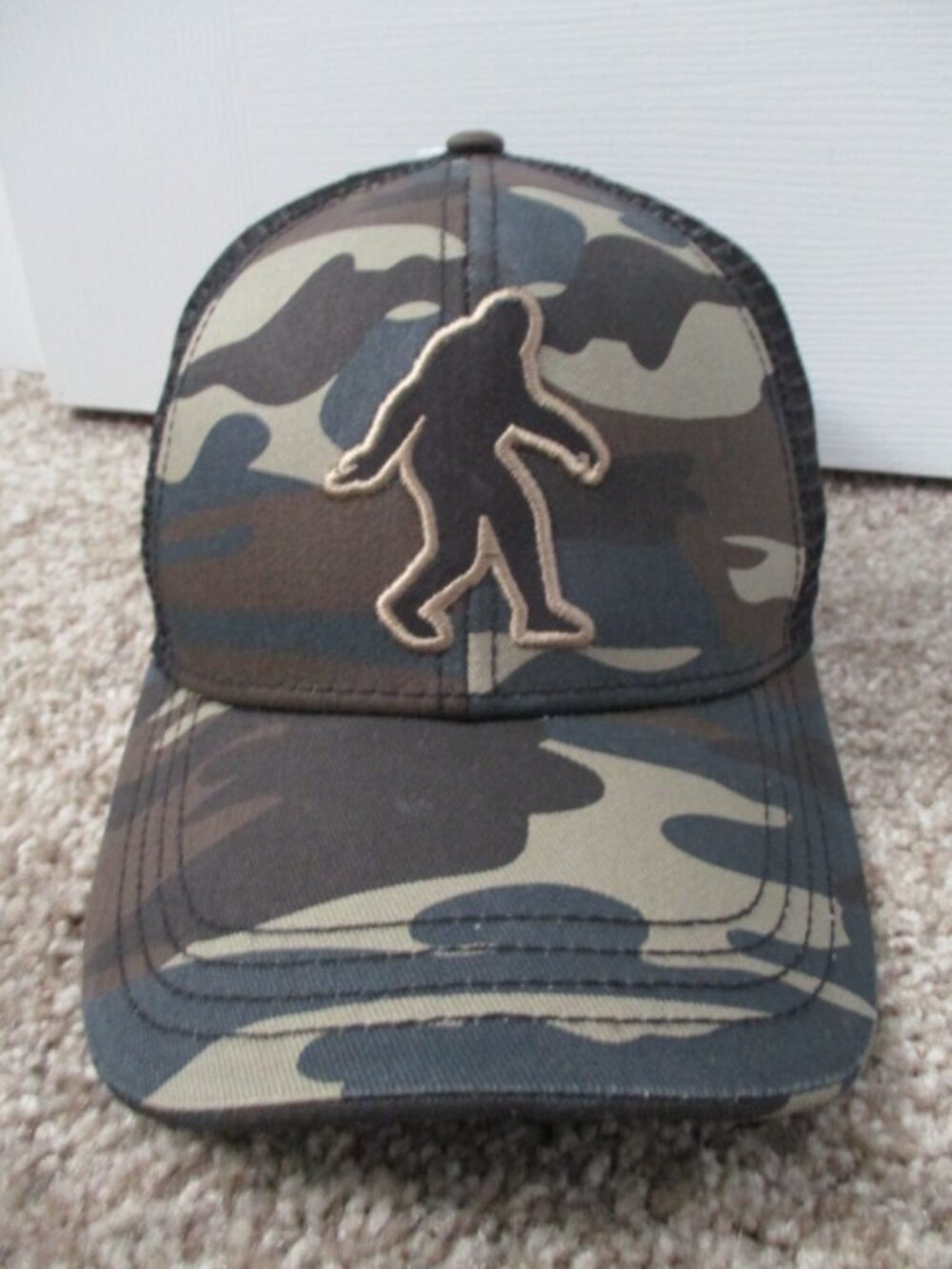 Jedco Bigfoot Sasquatch Camouflage Trucker Hat Cap Mesh Snapback NWOT Adjustable